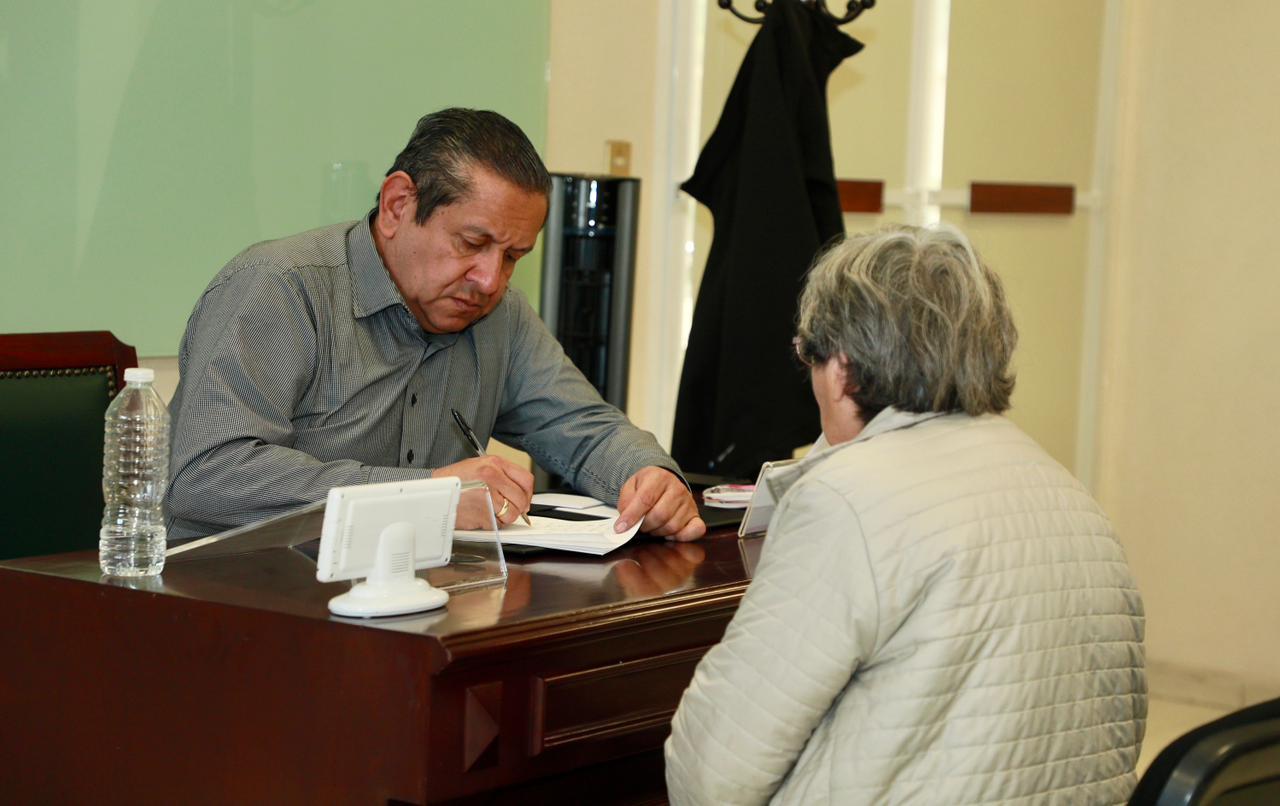 ¿Por qué no les preguntan a los ciudadanos antes de tomar deci...