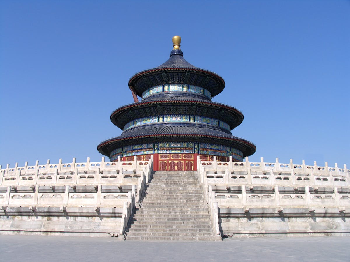 🌟 ¿China se Aprovecha de la Crisis Americana?