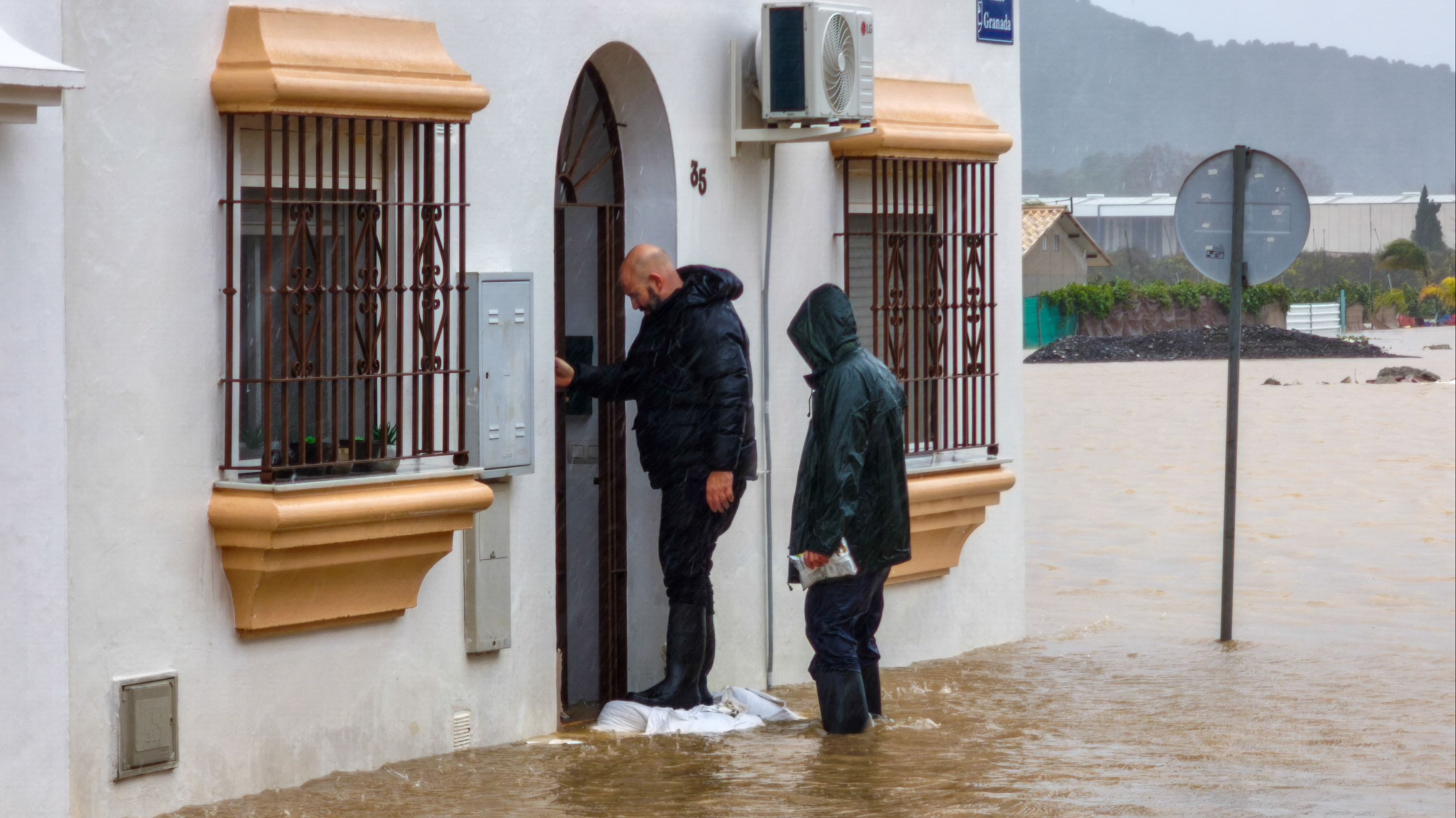 ¿Lluvia de Problemas Hoy en España? 🌧️