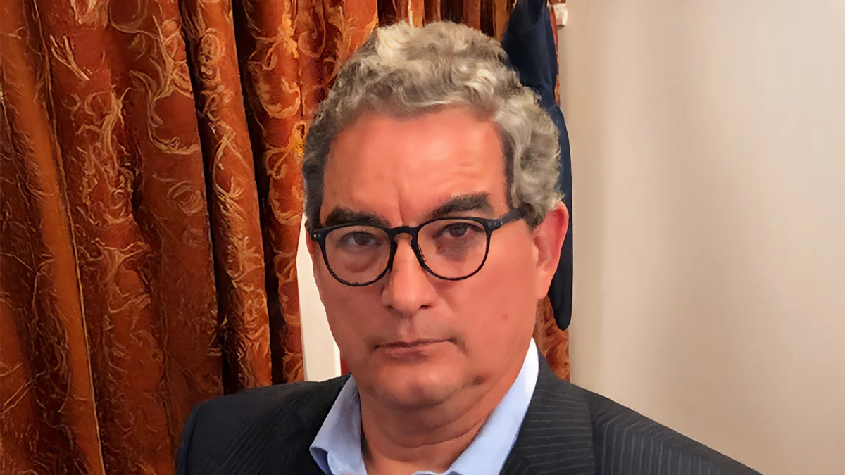 ¿Colombia se Apunta al Fútbol del Petróleo o un Juego de R...