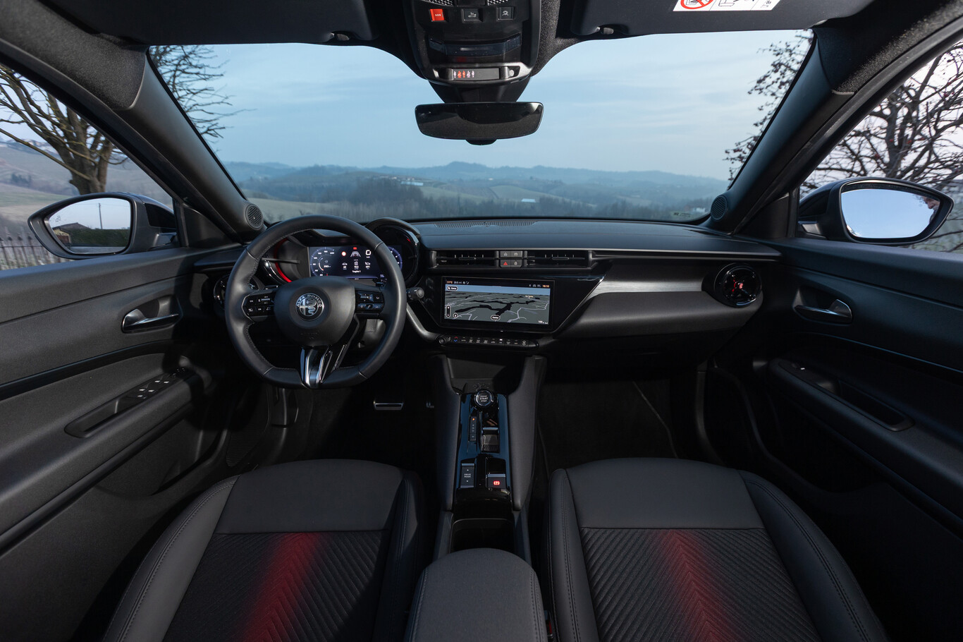 ¿El Alfa Romeo Junior es un mini SUV o un mini crédito? ¡A...