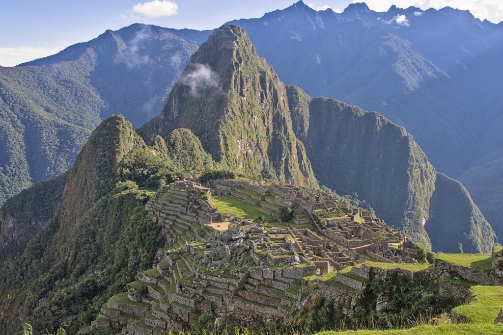 🚶‍♂️ No Necesitas Visitar Machu Picchu, pero Puedes Recorr...