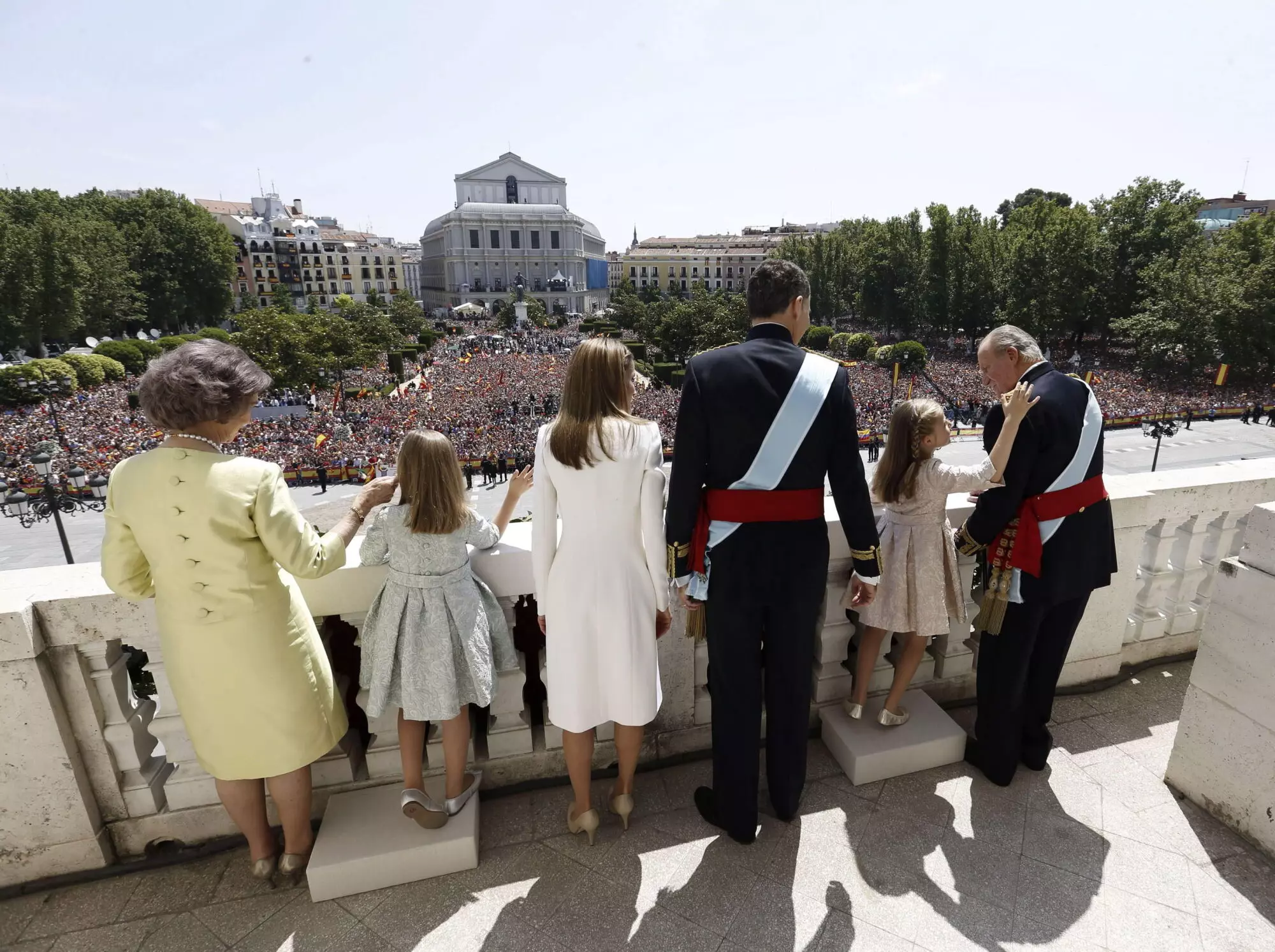 🤑 La Monarquía Española: ¿De quién es la verdadera cuenta de l...
