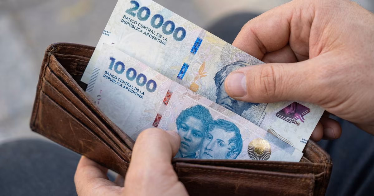 ¡Eso es mucho dinero! 🤑 ¿Cuánto necesita ganar un tío para lle...