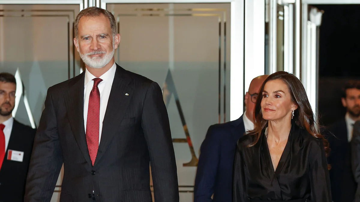 ¿Los monarcas bailan mientras el país sigue llorando? 👑💀