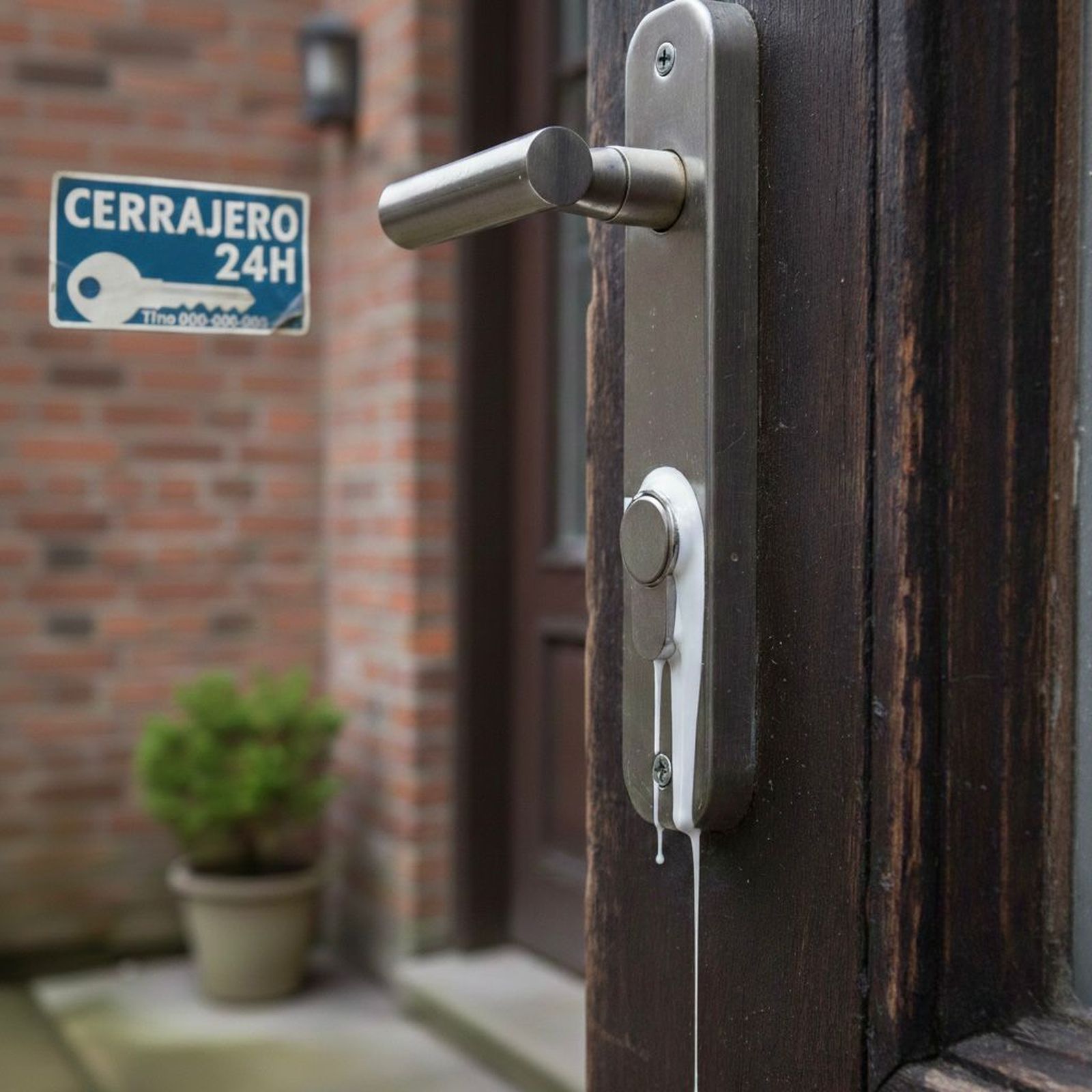 🚨 ¡Cerrajero de confianza o estafador de cuatro puntas?