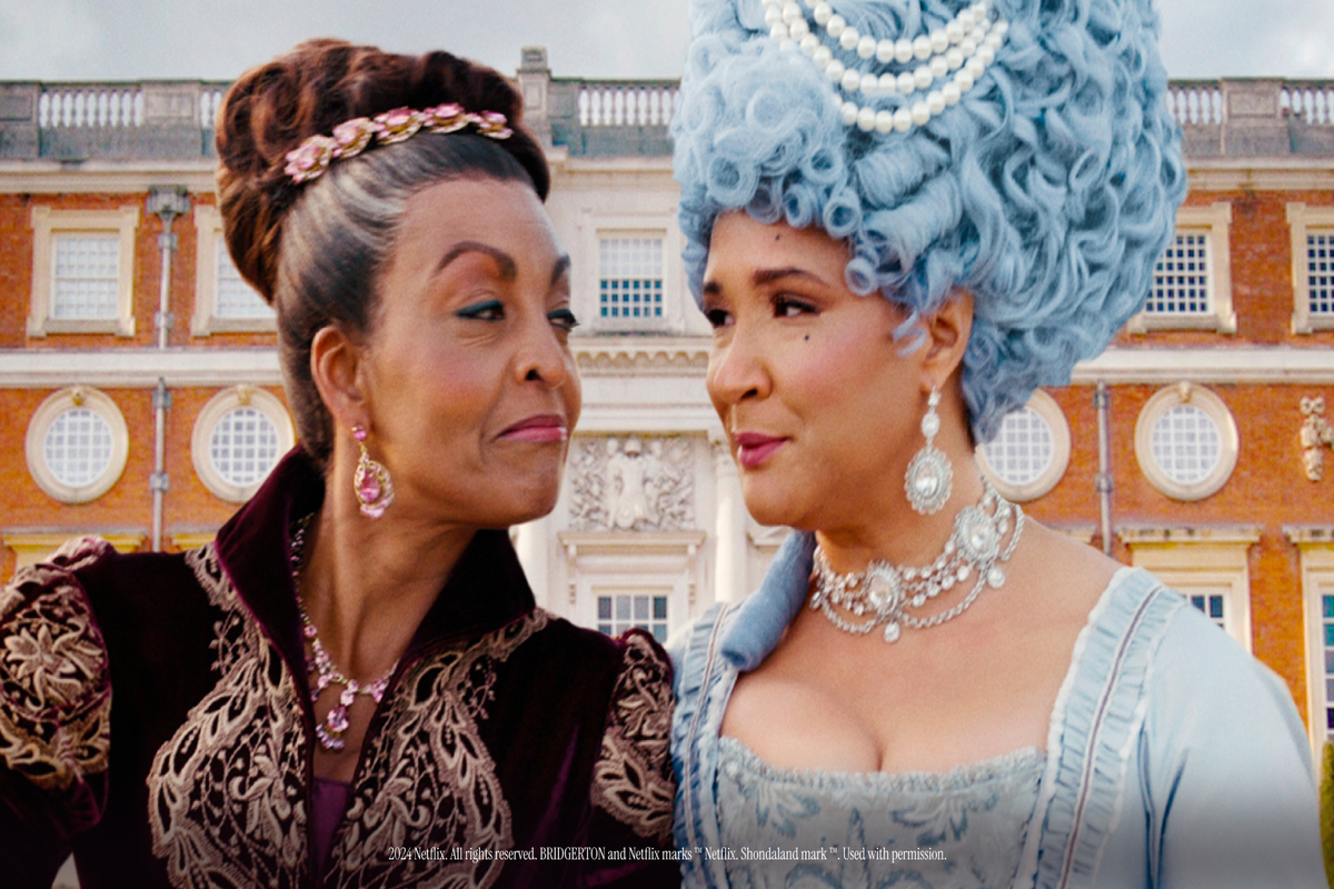 Bridgerton, pero sin las caderas (emoji de una cara sonriente)