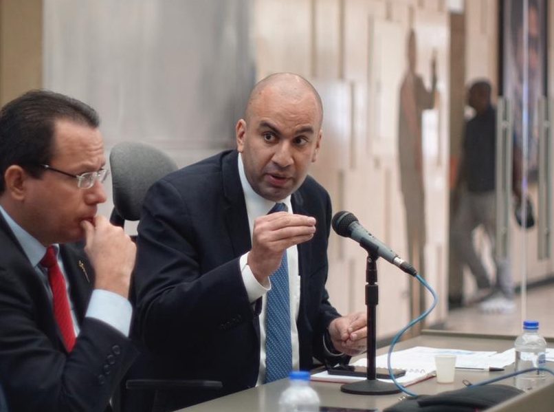 🚨 ¡¿Larry Devoe Fue Sancionado por Canadá o Solo Se Derritió? 🤔