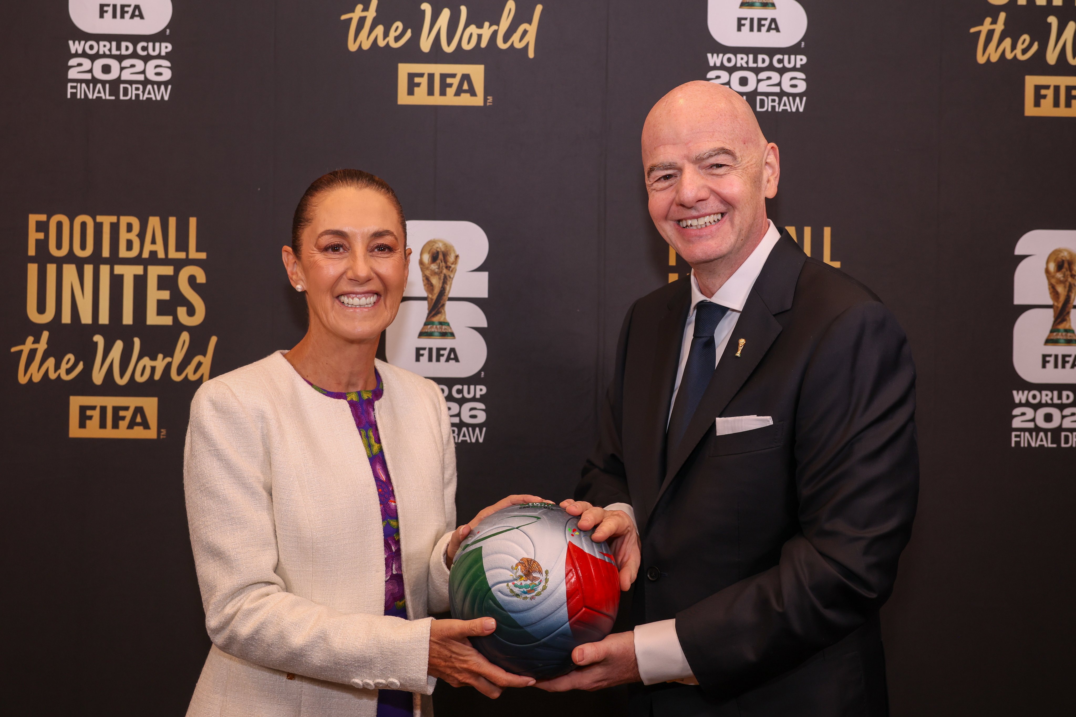¡Te Lo Resumo! 🚩 FIFA Canceló el 40% de los Atrapados en Hot...