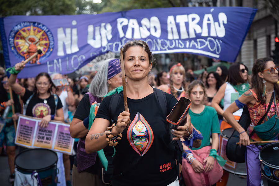 ¿Y qué hay de las mujeres que trabajan? 🚫 La convo...