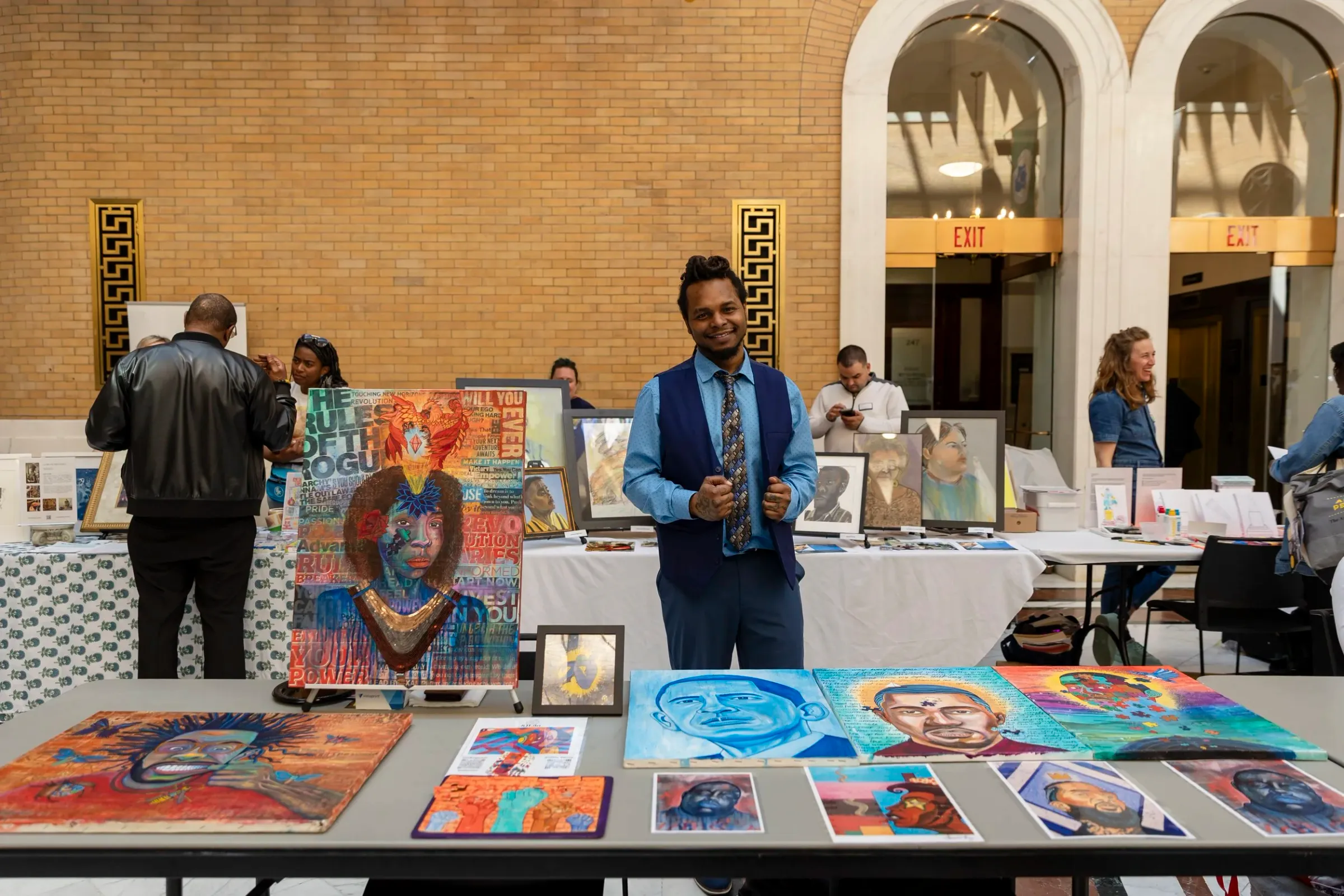 ¿Qué Pasó con el Arte Latino? 🎨 12 Asistentes al Massachusetts...