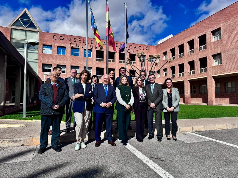 ¿Los Consejos Sociales son la respuesta a que la universidad n...