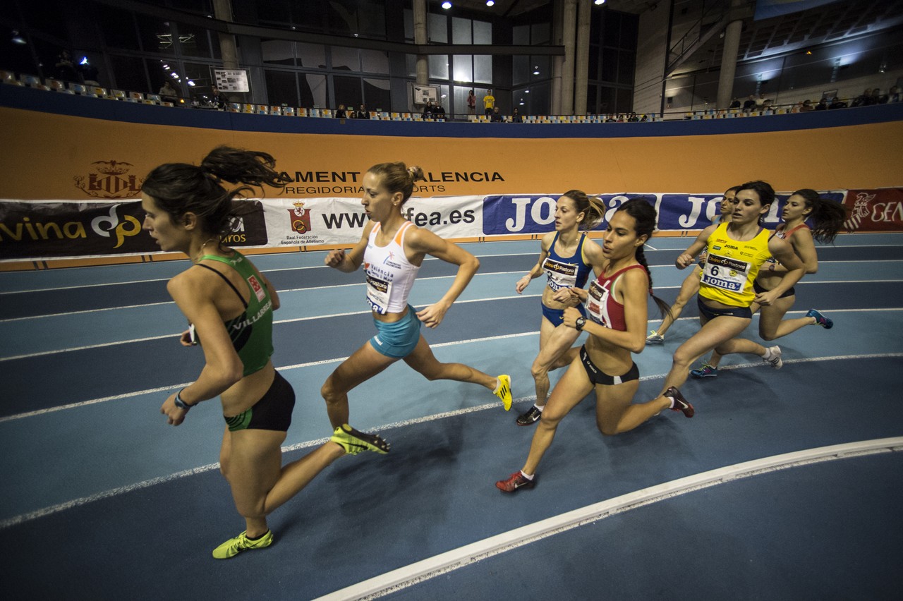 🏃‍♂️ ¿El Palau Velòdrom Luis Puig es el rey de los trajes de c...