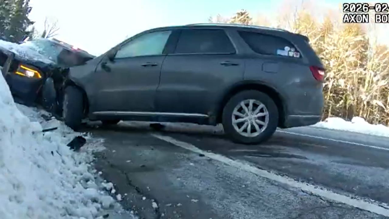 🚨 ¿La policía de Nueva York es inmune a accidentes o qué? 🤯