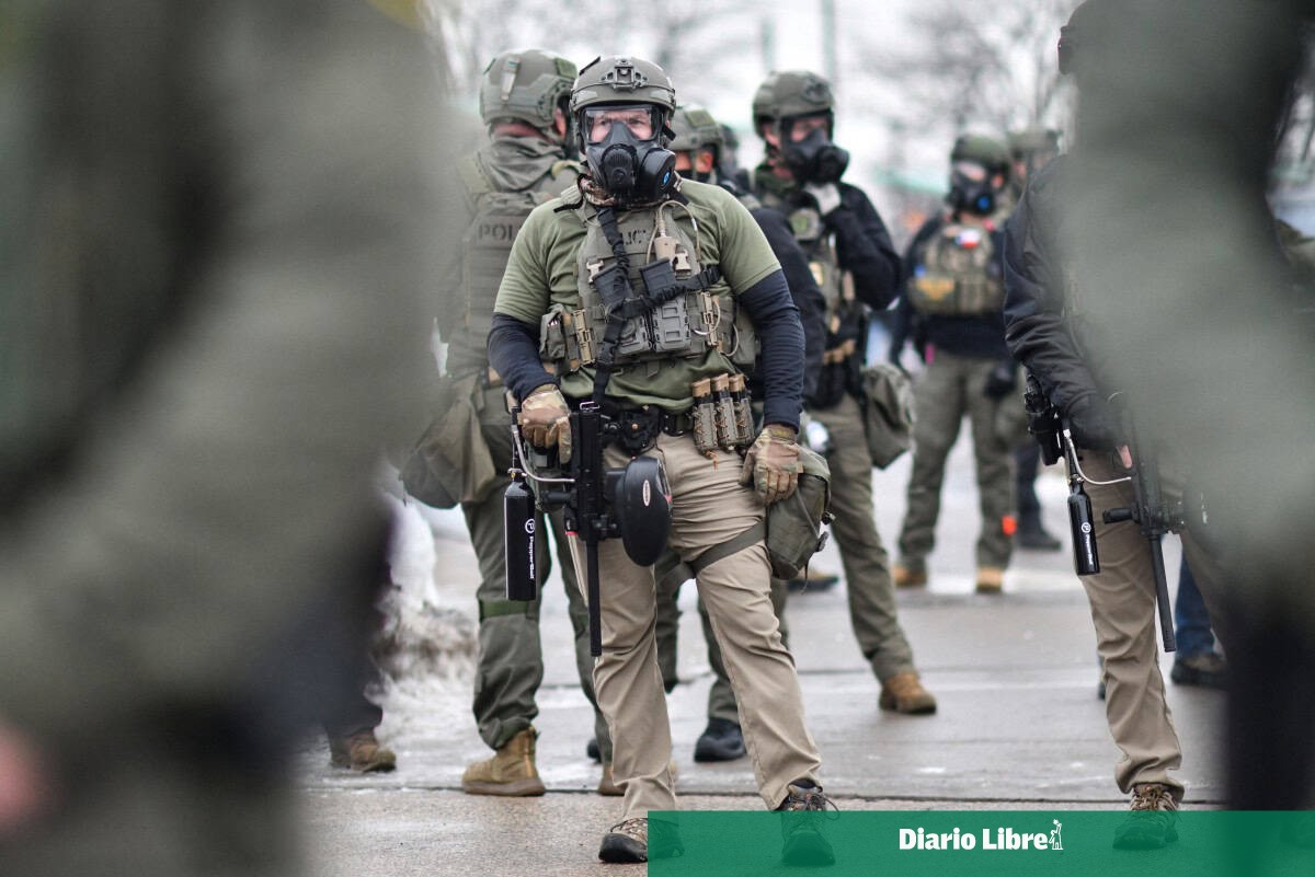 🚫 ¿Quién se niega a ocultar su identidad, un agente migratorio...