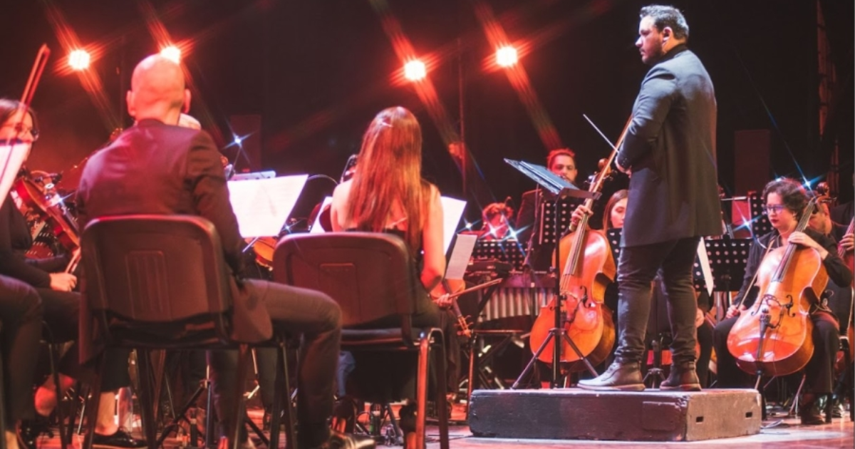 🎶 ¿Salsa Romántica: ¡La Única Música que Me Hace Llorar de Fel...