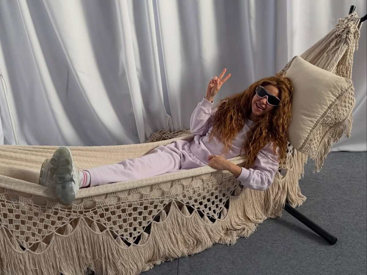 🎤 ¿Qué hace Shakira antes de subir al escenario en El Salvador?