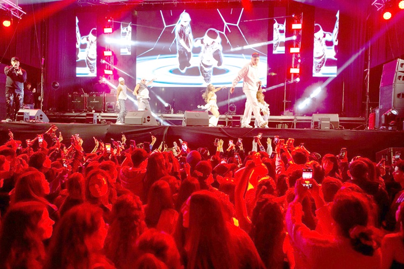 🎟️ ¿Este fin de semana es solo un show o algo más?