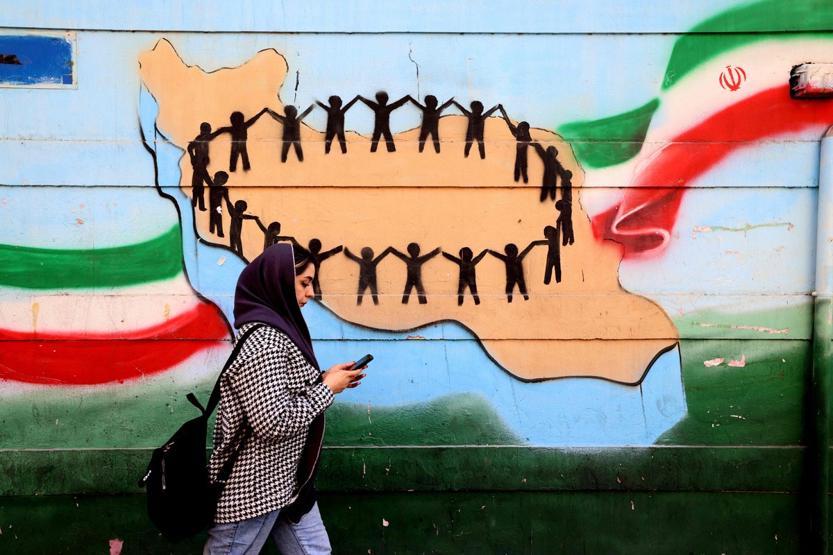 💣 ¿La CIA se busca a los iraníes por WhatsApp? 📱