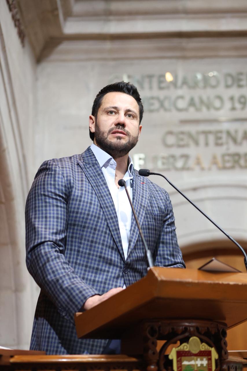 🚗 ¿Gobierno de Edomex se va a gastar el presupuesto en autos c...