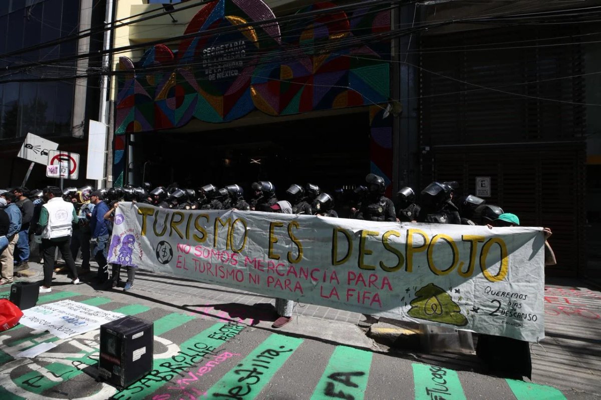 ¡Golpean a los pobres de nuevo! 🏟️ ¿Quién ganó con el Mundial?