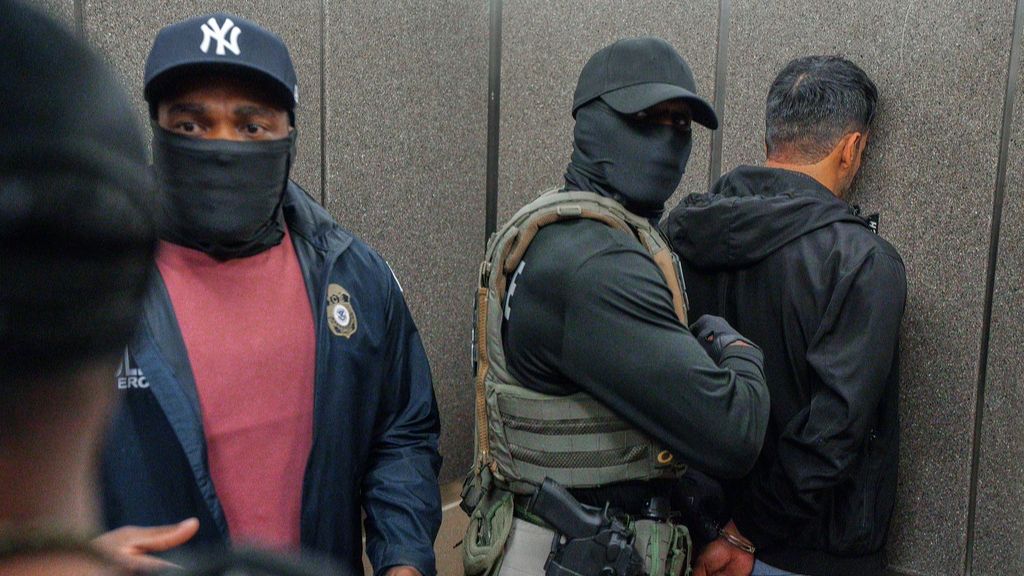 🚫 ¿Inmigrantes con Dinero, Sí; Sin Dinero, No?