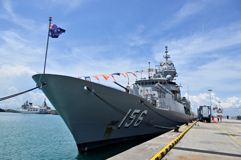 🚢 ¿La Armada china se va a meter a la fiesta en el estrecho de...