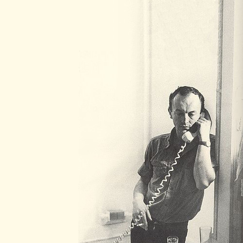 ¿Poesía Metafísica o Metaficción? 📚