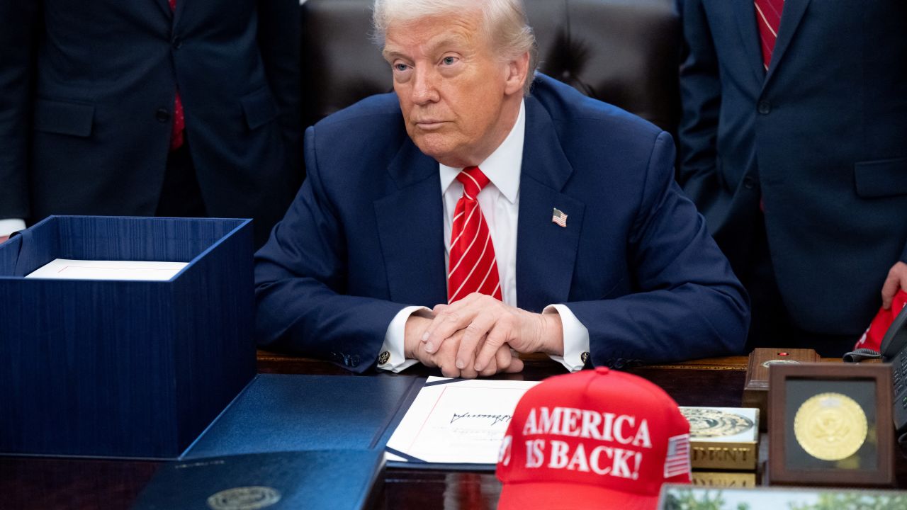 ¿Quién necesita votos cuando puedes presionar? 🚨 Trump: El Dic...