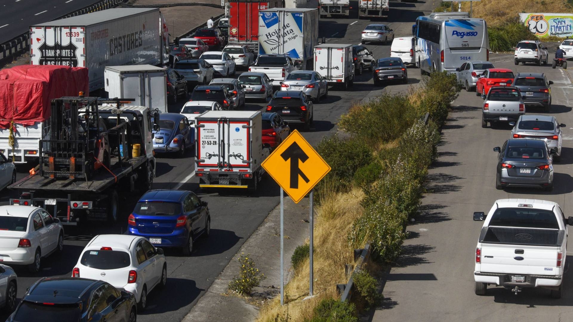 🚨 Doble No Circula Hoy? ¡Averigua si Tu Auto Está Castigado en...