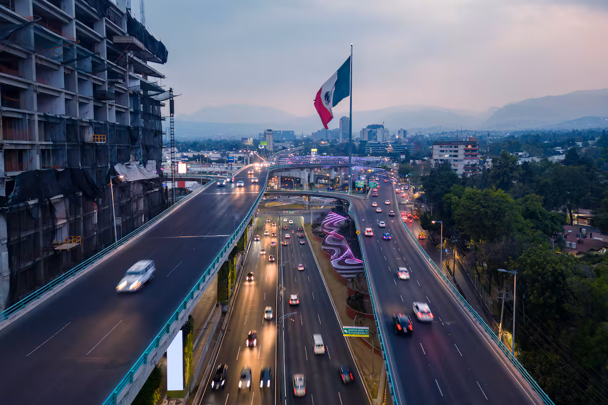 ¿Te Vas a Poder Mover en Tu Auto Hoy? 🚨