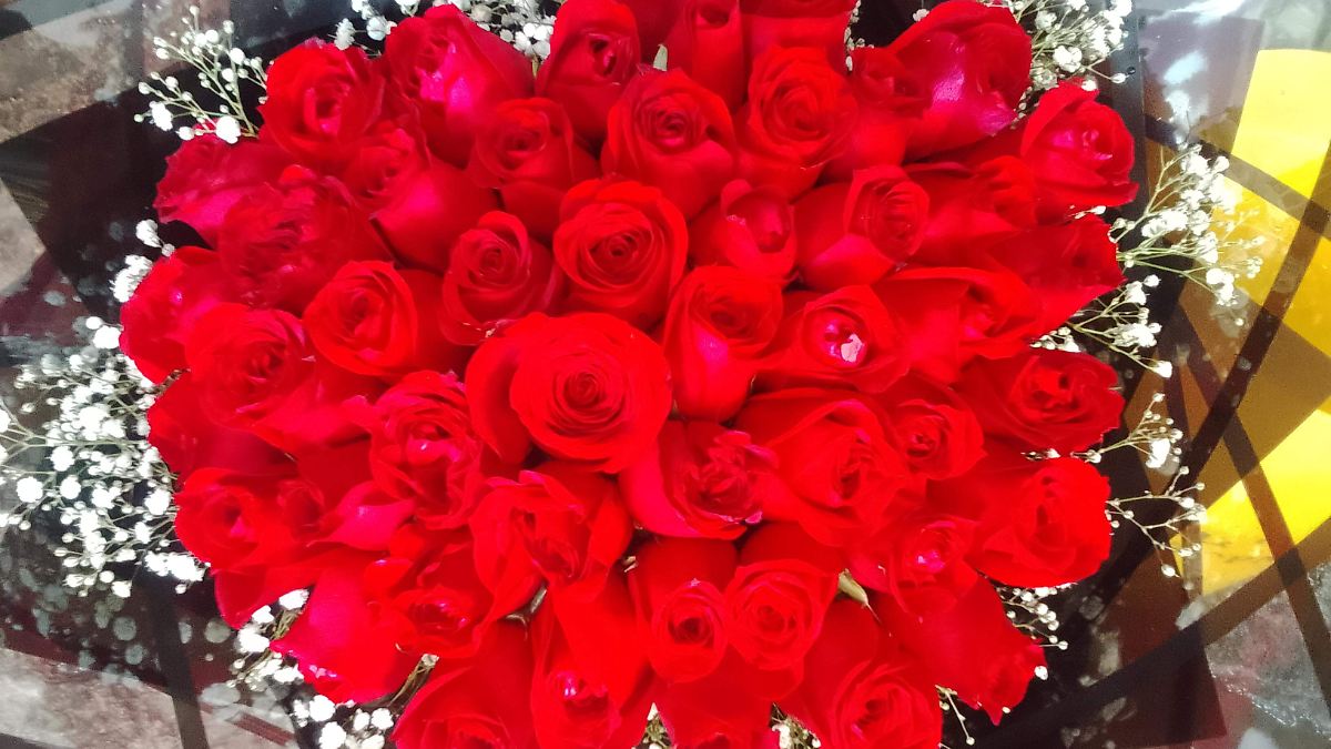 ¡No me mames! ¿Cuánto cuesta un ramo de buchón en León para Dí...