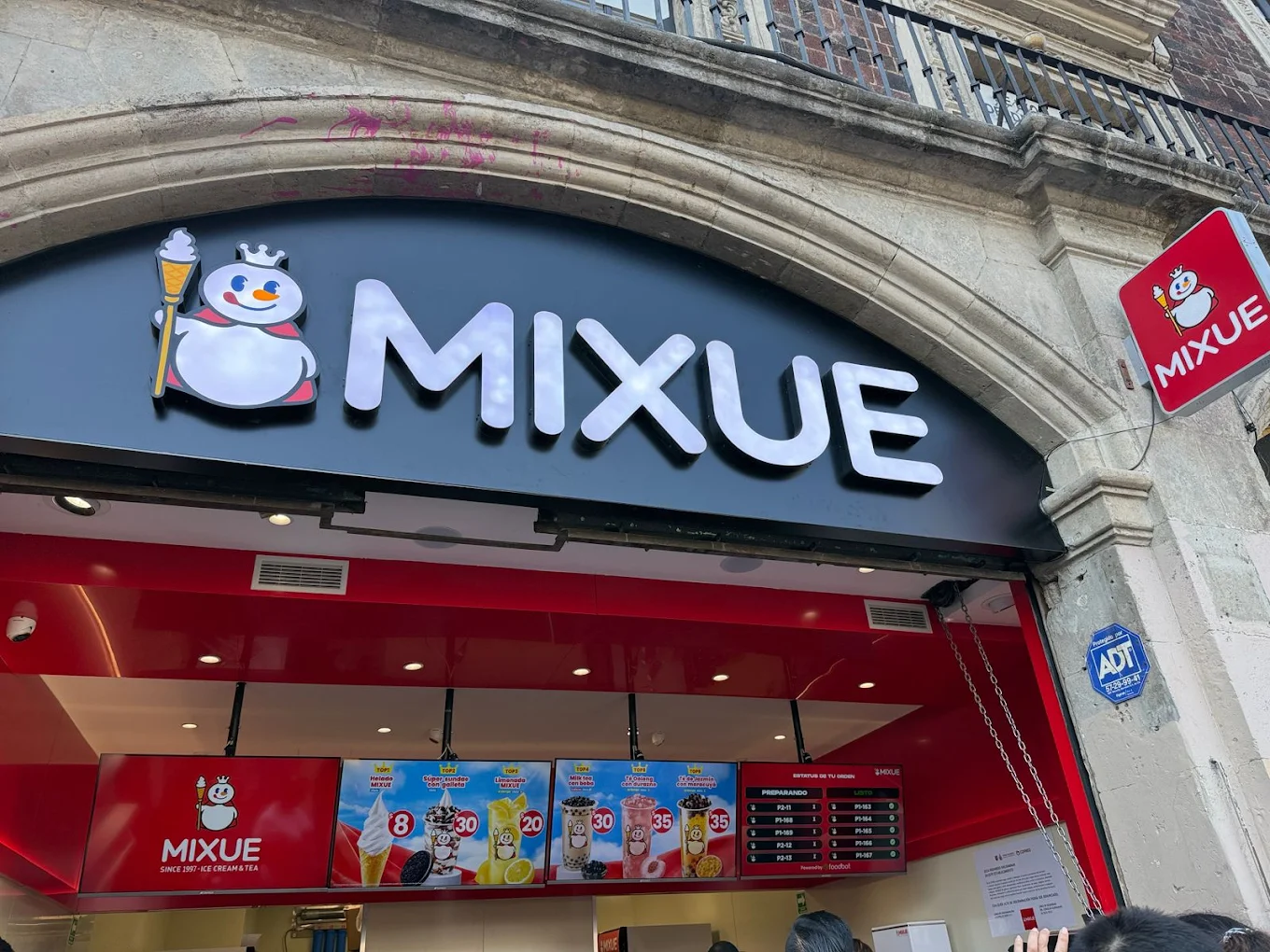 ¡Helados de $8 MXN! ¿Se acaba el centro histórico por un preci...