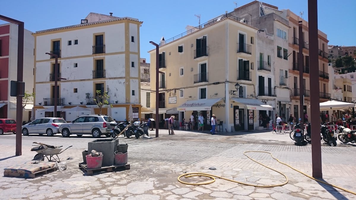 🤖 ¿Tecnología o Telenovela? En la era de la tecnología, solo l...