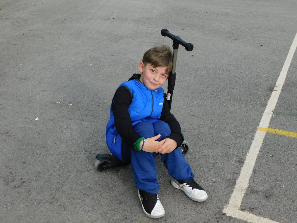 😒 ¿Sabes quién fue el primo del primo de tu abuelo que llevaba...