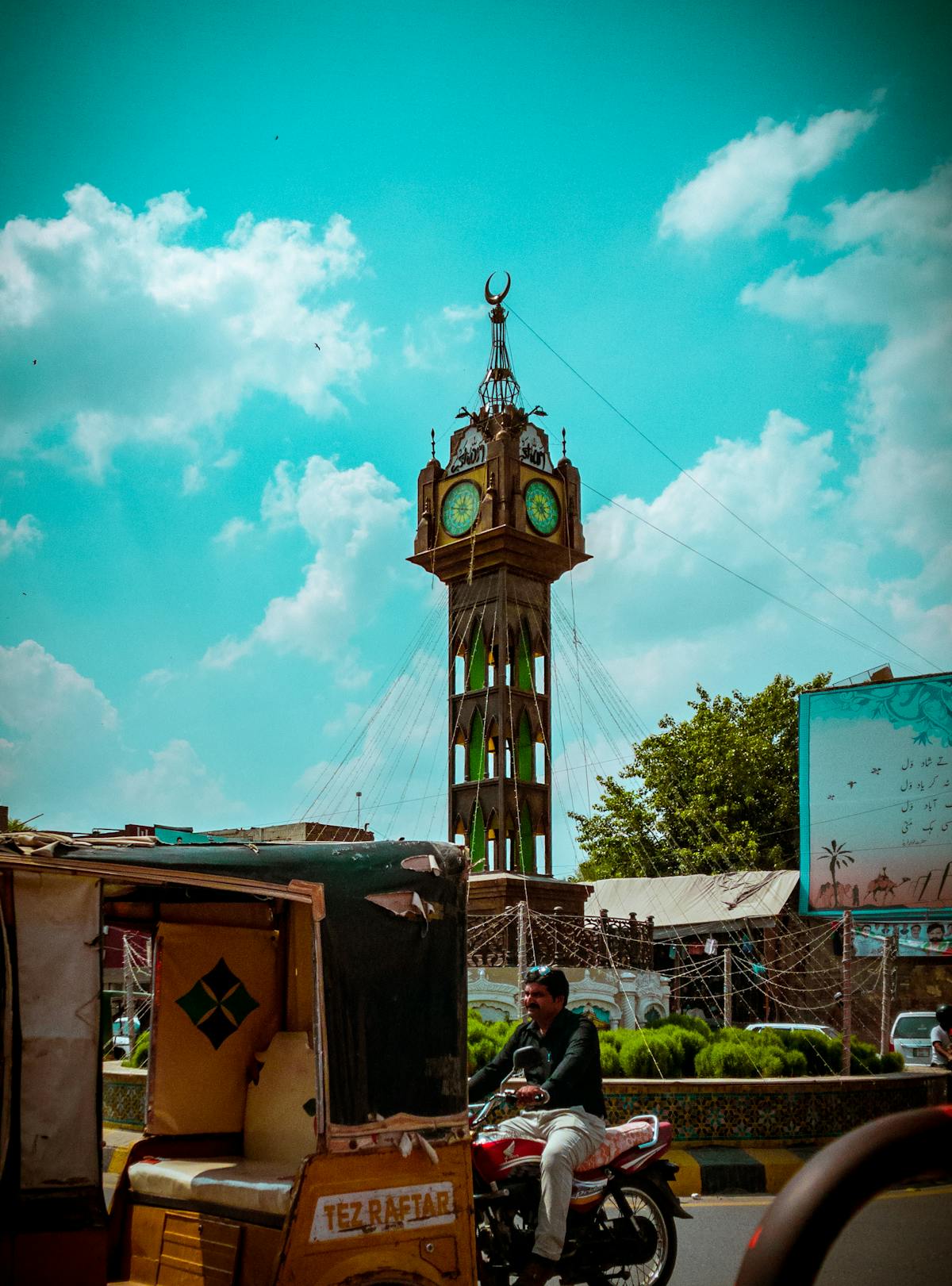 ¡Dronecito vs Misilazo! ¿Quién es el verdadero asesino de ...