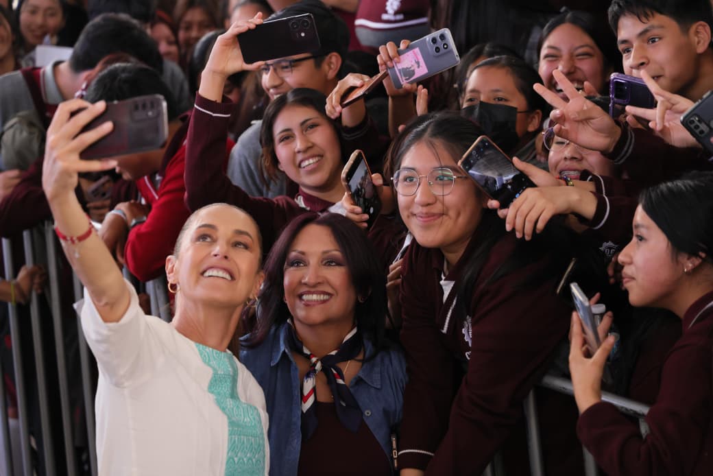 🤔 ¿La presidenta Claudia Sheinbaum fue la reina de la fiesta e...