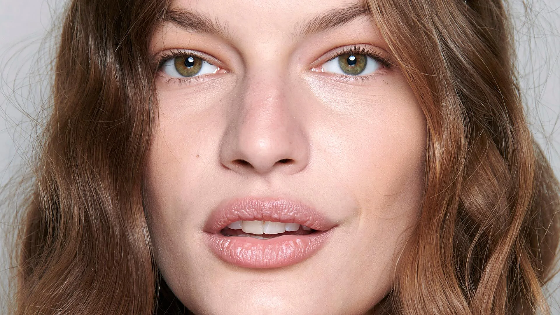 👀 ¿Un sérum que renueva tu piel o sigues con la exfoliación? ¡...