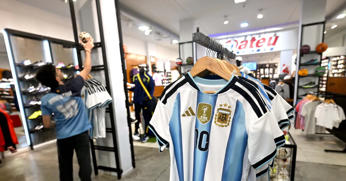 ¡Esto es oro! 🤯 ¿La Selección Argentina Tiene un Kit de Fútbol...