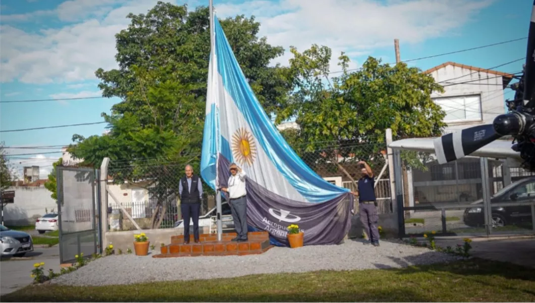 ¿Se Vendieron las Banderas Nacionales o Se Donaron a Quie...