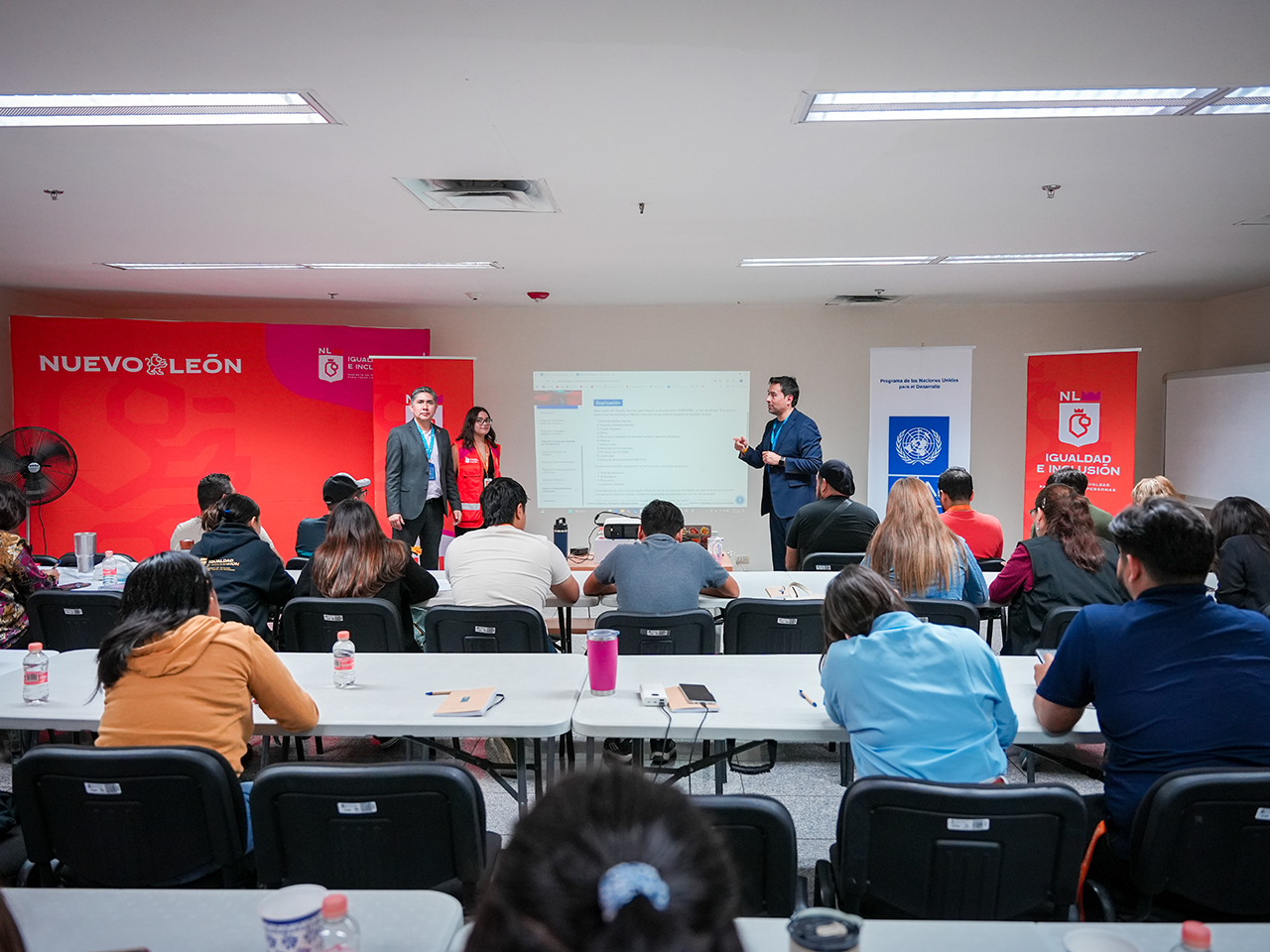 🚩 ¿Niñas de Nuevo León Aprenderán a Manejar Su Próximo Inm...