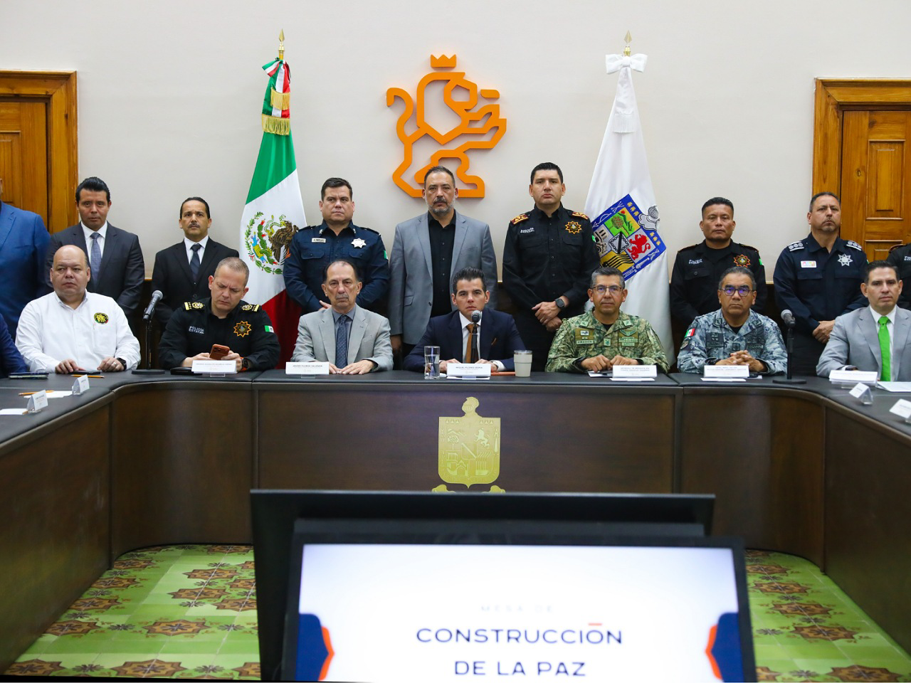 ¿Nuevamente León se mete a la coordinación y qué va a pasar es...