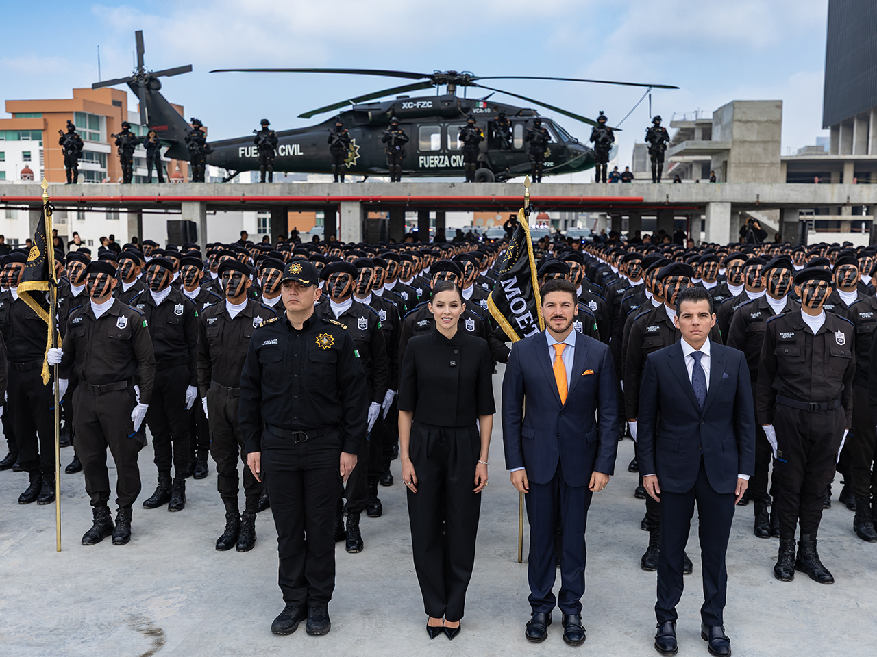 ¿323 policías nuevos = Seguridad garantizada?