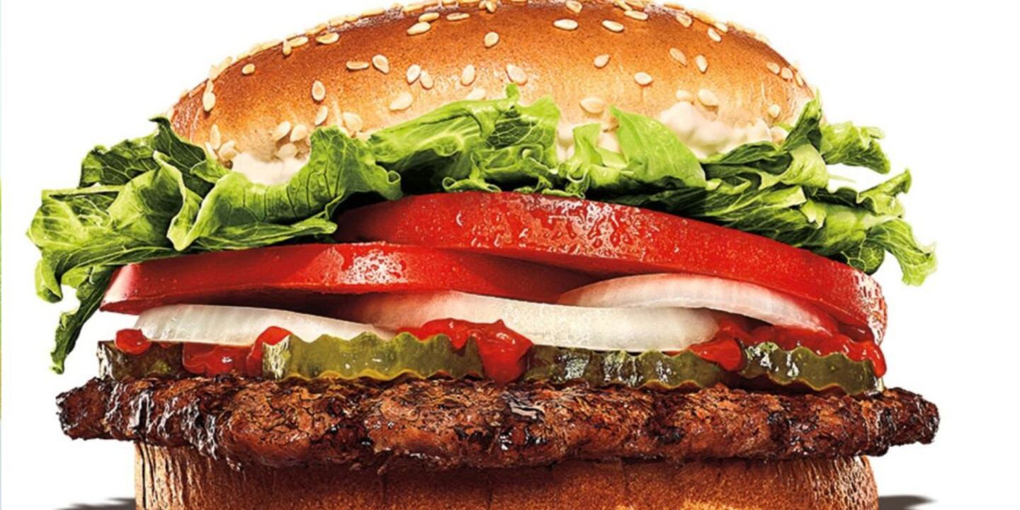 ¡Vaya! ¿Dos Cadenas de Hamburguesas se Llevan la Guerra de...