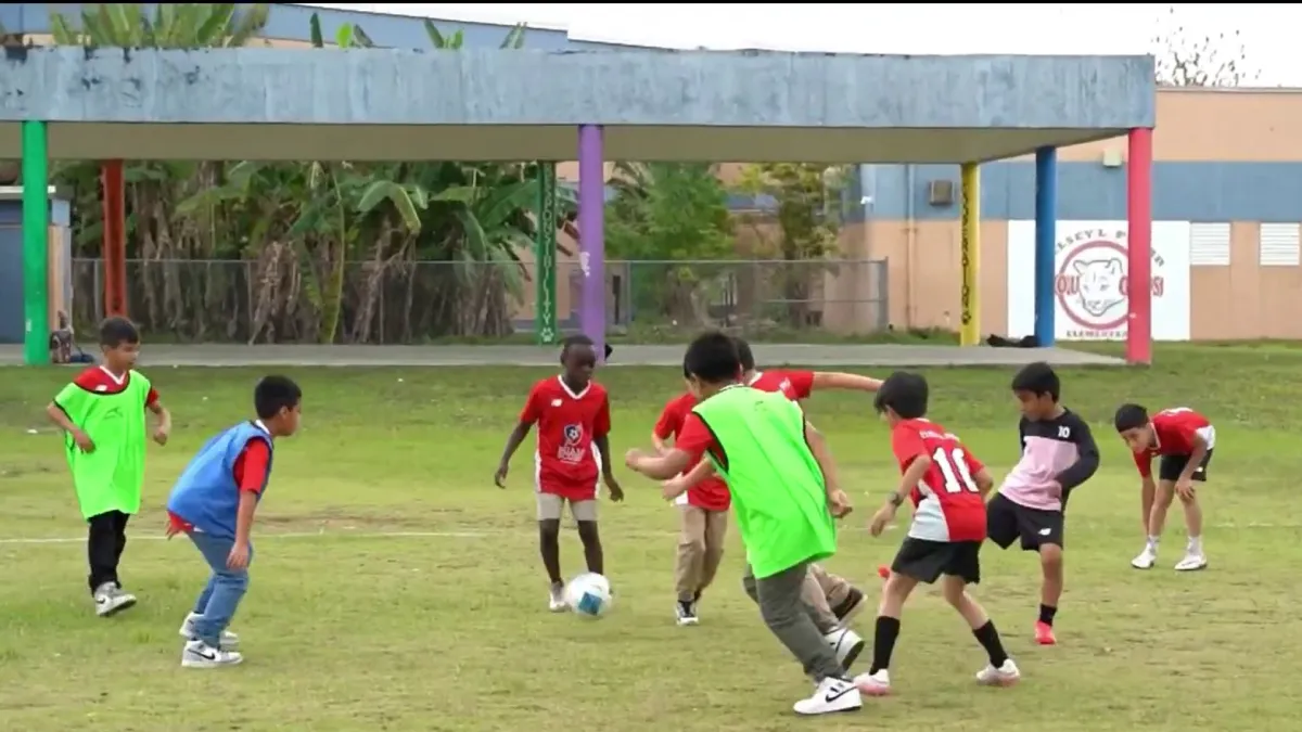 ¿Fútbol o Poesía? Scores en Miami es la Verdadera Lección ...