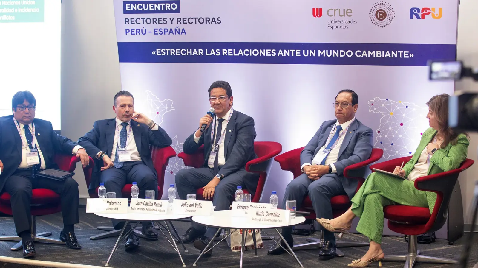🚩 ¿Universidades están Prepares para el Futuro o Solo Fing...