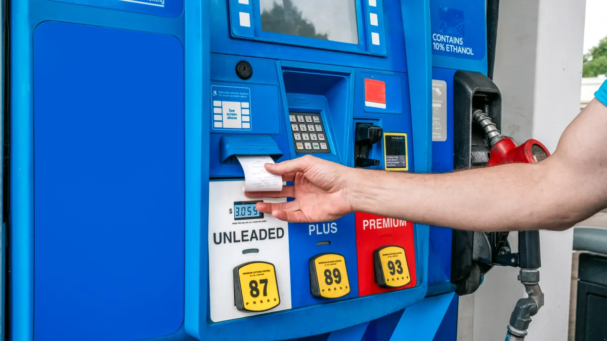 ¿Cuánto te costará agarrar el auto esta semana? 🚗 +35 cent...