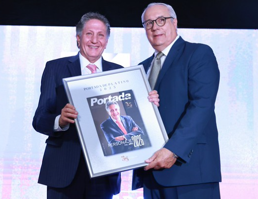 ¿Frangie Saade se lleva el Galardón Portada de Platino 202...