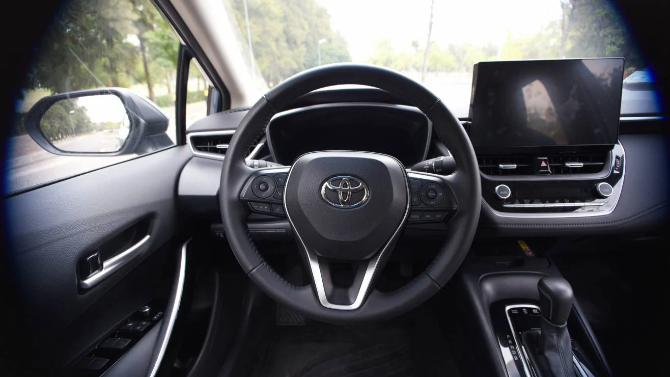 ¿Por qué no comprar un Corolla si te vas a estropear el di...