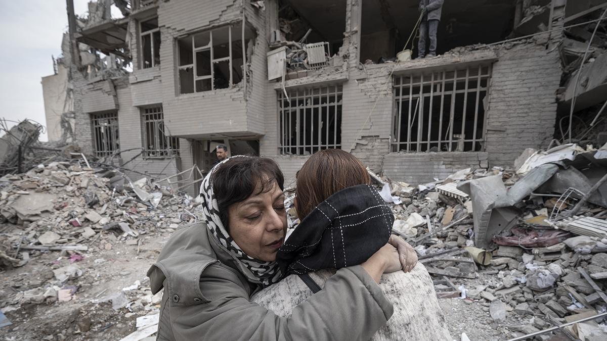 Esto es oro: ¿EEUU y Israel atacaron a Irán o solo se juga...